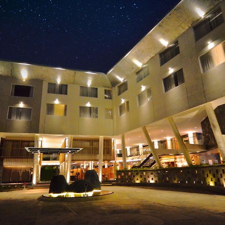 Hotel The 1O1 Bali Fontana Seminyak Legian Exterior foto