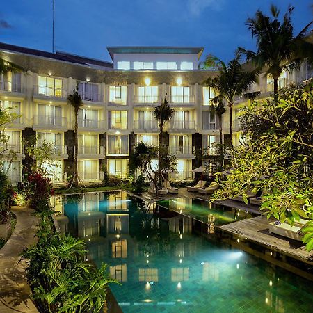 Hotel The 1O1 Bali Fontana Seminyak Legian Exterior foto